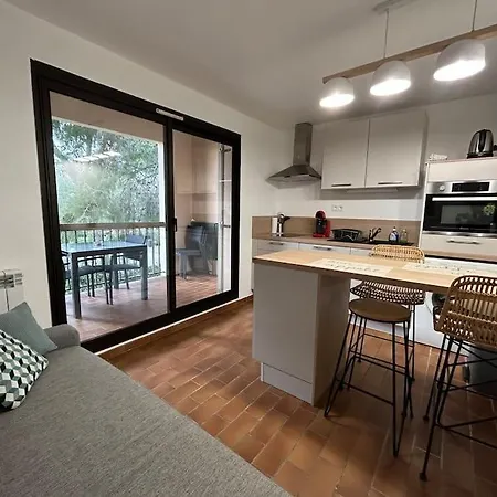 T2 Vue Mer, Piscine Et Stationnement. Appartement Six-Fours-les-Plages